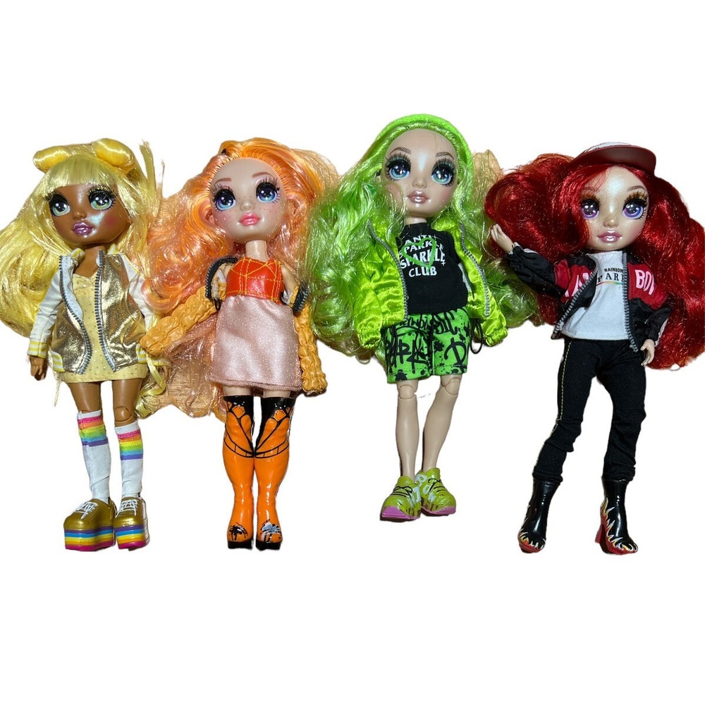 Rainbow High 7 Dolls Clothing Doll Stands First Edition